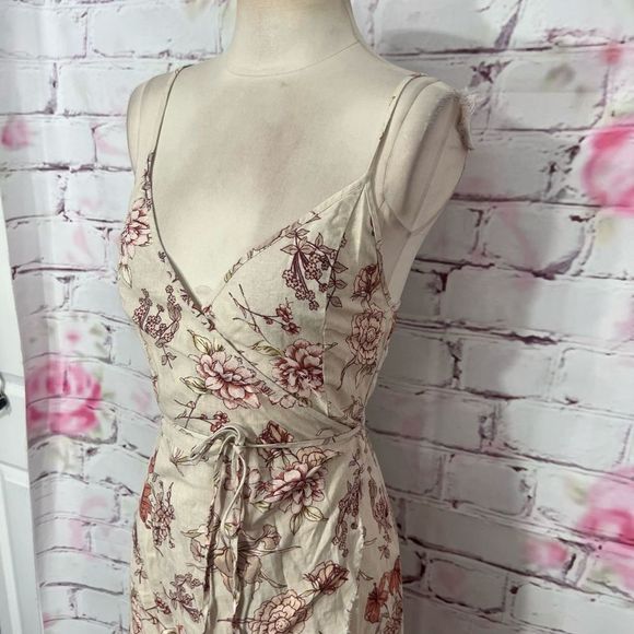 NWOT Somedays lovin linen cream floral wrap dress - Picture 5 of 11